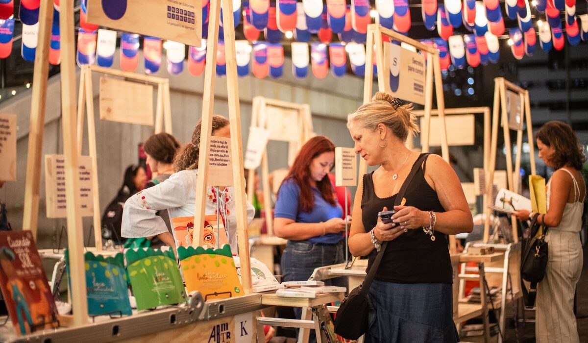 Fotografía del Mercado de Editoriales Independientes